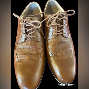 Madden Mens Wingtip dress shoes